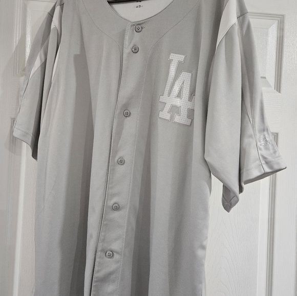 Mens Dodgers jersey - Picture 6 of 7